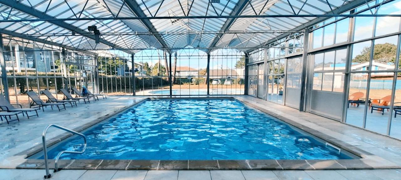 Chez Ced Et Laeti, Appartement Prive Avec Jardin Et Terrasse Dans Residence L'Estuaire Muni D'Une Piscine Couverte Et Aire De Jeu, Linge De Lit Et De Salle D'Eau Ainsi Que Tele, Compris Dans Le Tarif Profitez A Fond De Notre Belle Region Le Verdon-sur-Mer Exterior foto